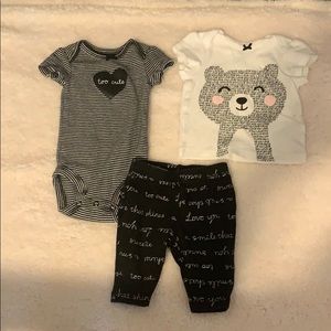 Carter’s Newborn Girl 3 piece Set